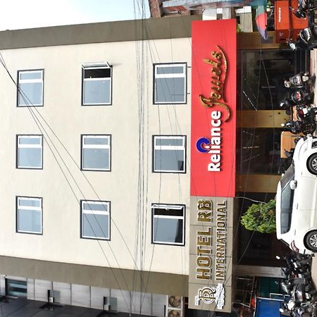 Hotel R B International Varanasi Exterior foto